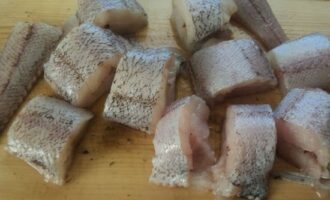 стейки рыбы лимонелла