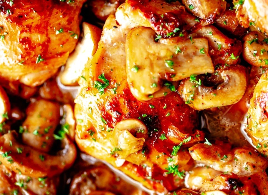 толстолобик с грибами 