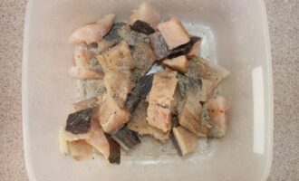 хоку нарезаная на кусочки