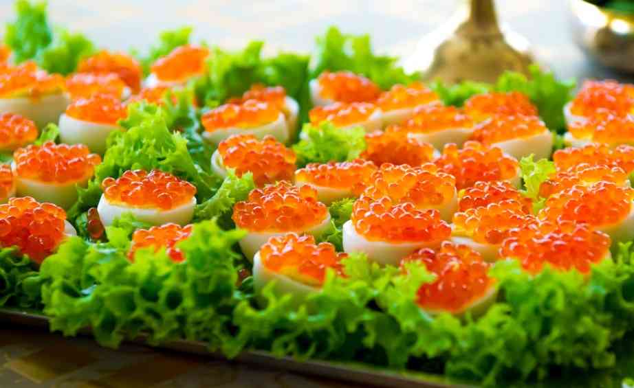 яйца фаршированные икрой