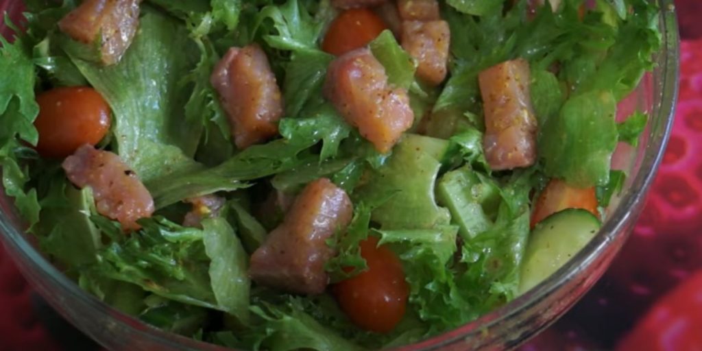 салат с огурцом и томатами