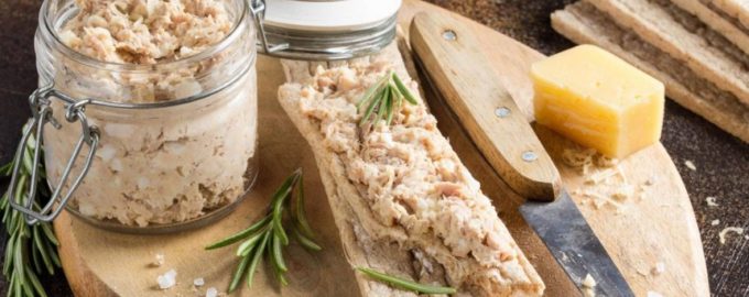 бутерброд с имитированной рыбой