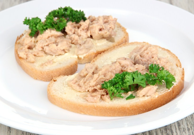 бутерброды с печенью трески