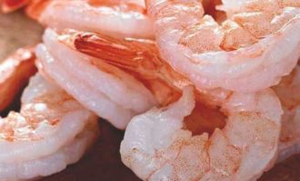 опасность мясаочищенных креветок