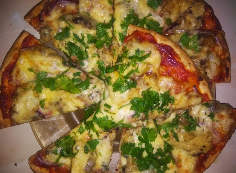 готовая пицца