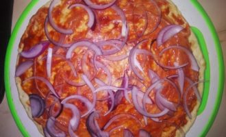 основа, лук и томат