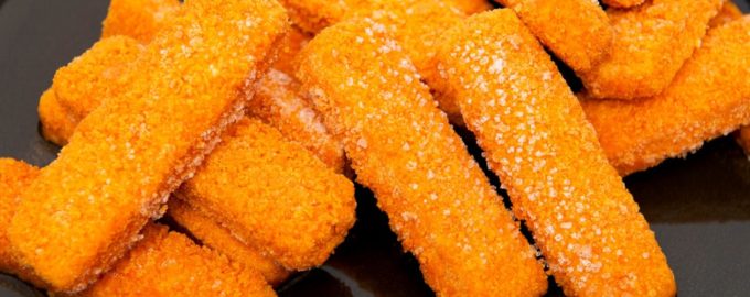 жарка рыбных палочек