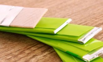 несколько жвачек