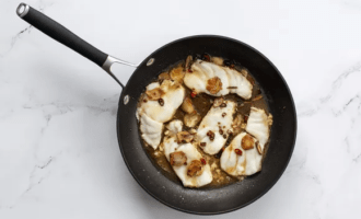 добавляем соусы