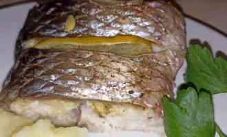 кусочек рыбы