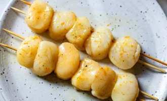 гребешки на шпажках