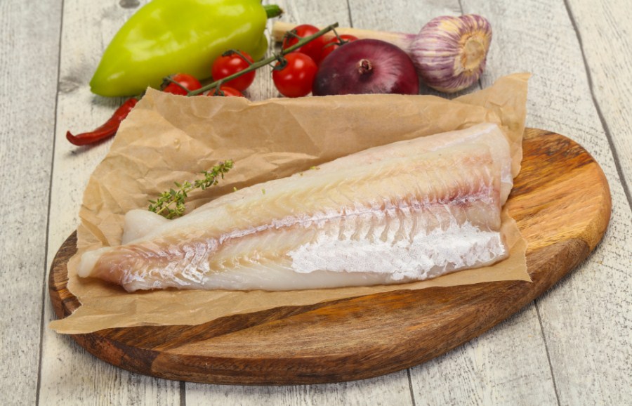 свежий минтай