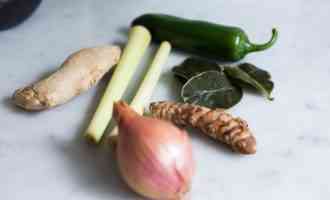 ингредиенты для карри с рыбой