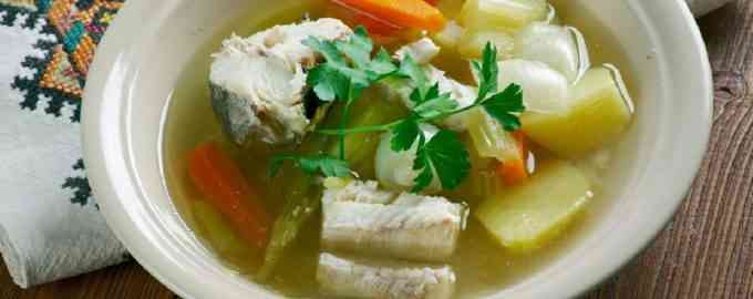 суп с рыбой
