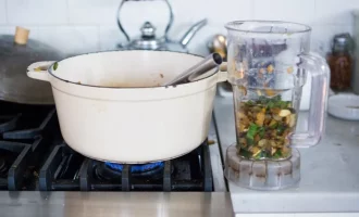 перекладываем ингредиенты в блендер