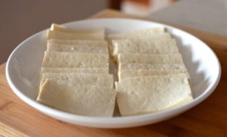 выкладываем тофу