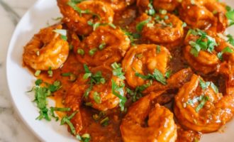 готовые креветки в соусе чили