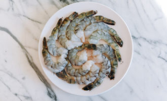 почищенные креветки