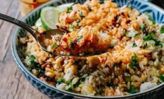 готовый рис с крабовым мясом