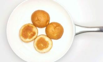 обжарвиаем булочки