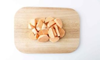 нарезаем картофель