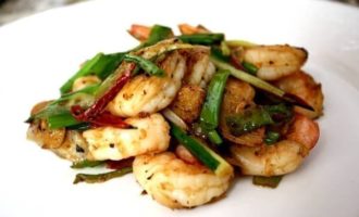 готовые креветки с имбирем