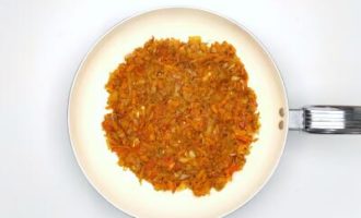 обжариваем овощи