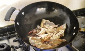 жарим крабов