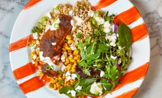 готовая горбуша с кукурузой