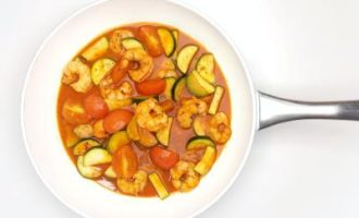 добавляем соус