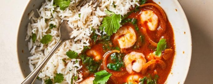 готовые креветки со шпинатом