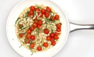 добавляем базилик