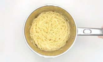 отвариваем пасту