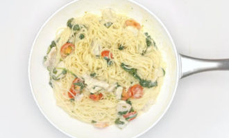 добавляем пасту