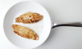 обжариваем судака