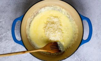 добавляем сыр