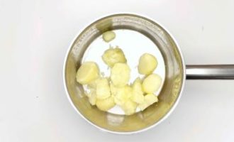 варим картошку