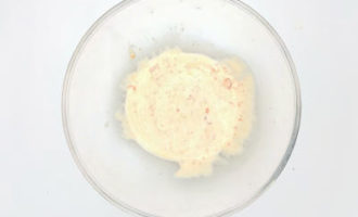 смешиваем соус