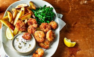 готовые креветки с картошкой