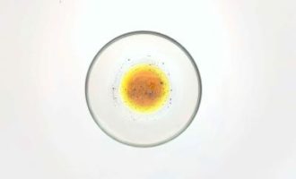 смешиваем заправку