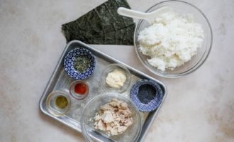 ингредиенты для онигири