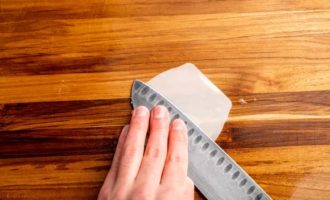 формируем круг из теста