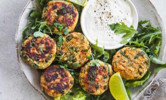 рыбные котлеты с манкой