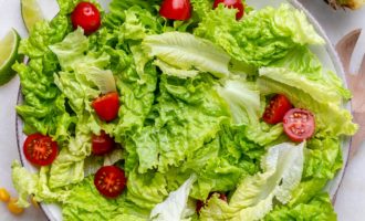 выкладываем помидоры