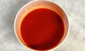 смешиваем томатный бульон