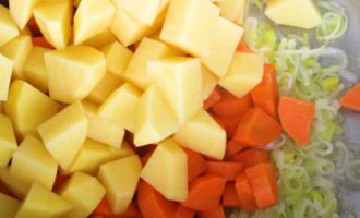 добавляем овощи