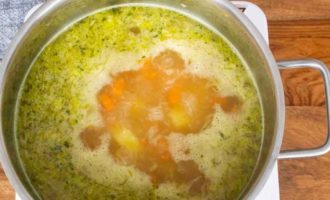 добавляем бульон