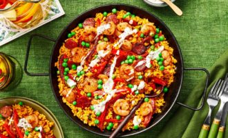 паэлья с креветками