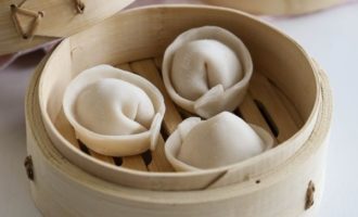 варим пельмени