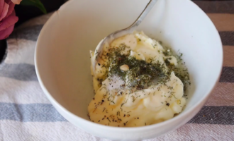 смешиваем соус